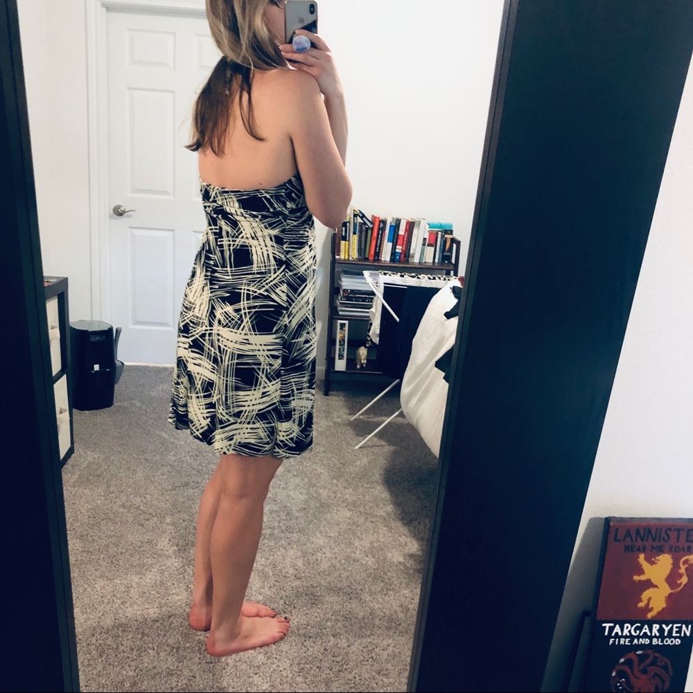 Funky Patterned Halter Dress - Picture 3 of 8